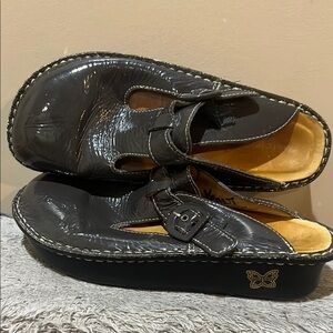 Alegria Glossy Black Slip-On Shoes
Well worn for 12+ hours a day by nurses